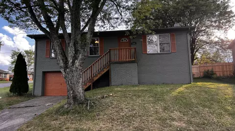 135 Lee Dr, Richmond, KY 40475