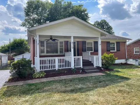 620 Kingston Rd, Lexington, KY 40505