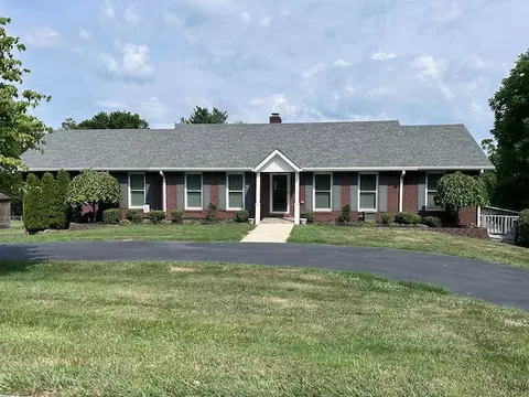 104 Rebel Dr, Somerset, KY 42501