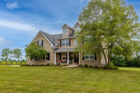 111 Stone Horse Ln, Georgetown, KY 40324