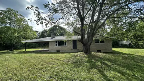 339 E Haiti Rd, Berea, KY 40403