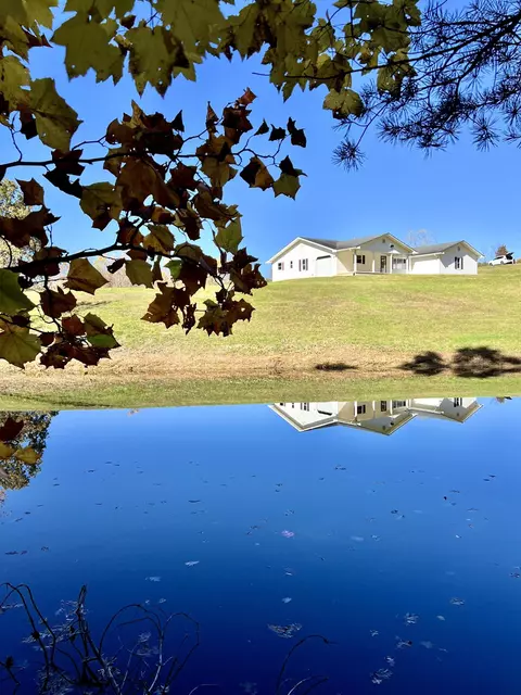 840 New Fox Rd, Irvine, KY 40336