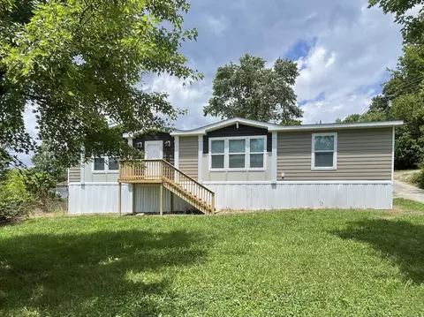 175 School Ave, Williamsburg, KY 40769