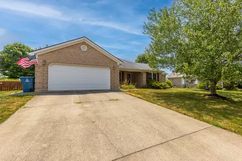 127 Betsy Ross Ln, Danville, KY 40422