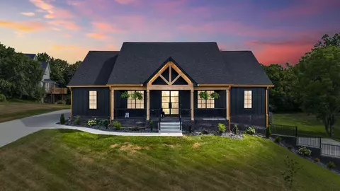 140 Avawam Dr, Richmond, KY 40475