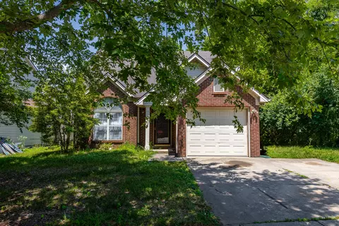 129 Preakness Dr, Lexington, KY 40516