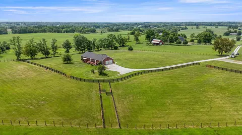1019 Sebree Rd, Stamping Ground, KY 40379