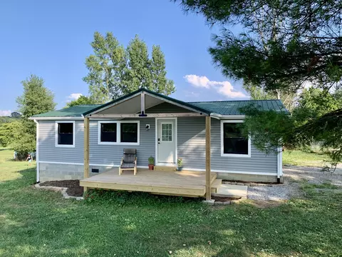 5043 Ecton Rd, Winchester, KY 40391