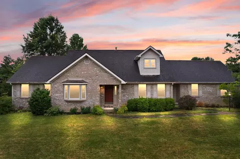 113 Whispering Woods Dr, Richmond, KY 40475