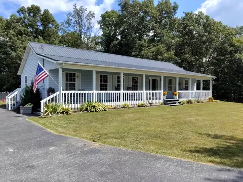 700 Snowflake Ln, Mount Vernon, KY 40456