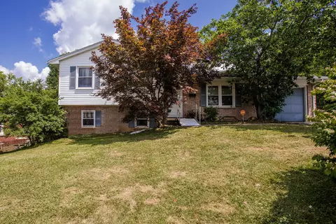 202 Knollwood Pl, Frankfort, KY 40601
