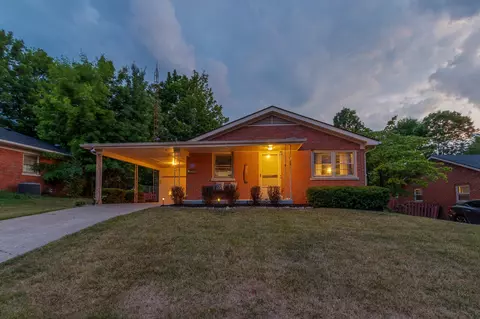 420 Duell Dr, Versailles, KY 40383