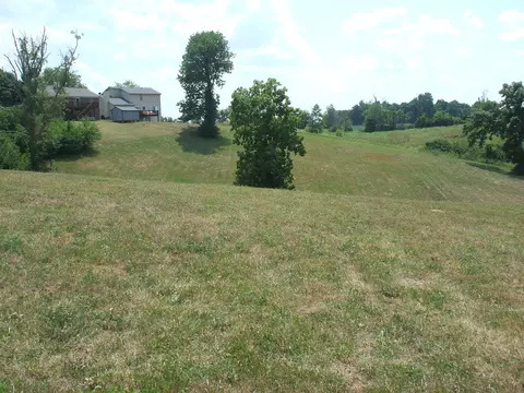 01 Woodsview Ct, Lawrenceburg, KY 40342