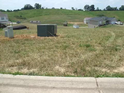 09 Sweet Briar Ct, Lawrenceburg, KY 40342