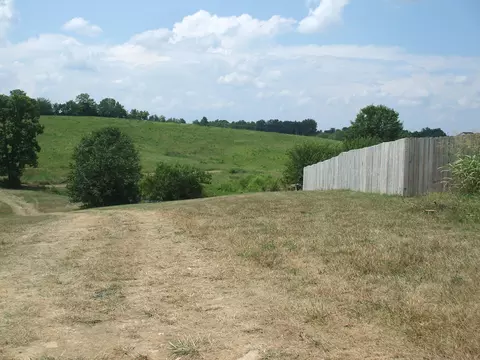 10 Sweet Briar Ct, Lawrenceburg, KY 40342
