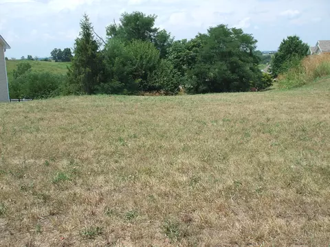 15 Tanglewood Ln, Lawrenceburg, KY 40342