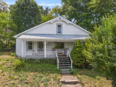 1050 Luke Rd, Sadieville, KY 40370