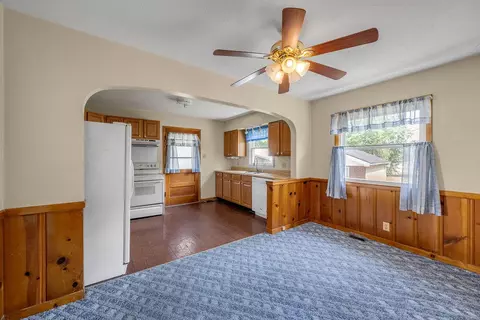 106 E Morrison St, Wilmore, KY 40390 photo 2