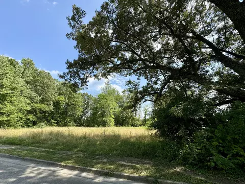 Undisclosed, Berea, KY 40403 photo 12
