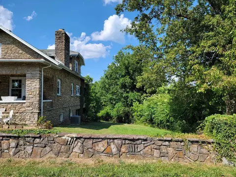 Exterior - 159 E Walnut St, Mount Olivet, KY 41064 photo 4 of 13