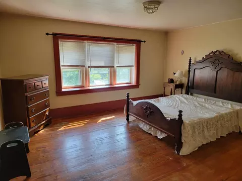 Bedroom - 159 E Walnut St, Mount Olivet, KY 41064 photo 8 of 8