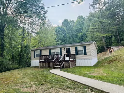 188 Charlie Sizemore Rd, Manchester, KY 40962