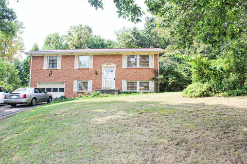 78 Sandy Hills Cir, Corbin, KY 40701 photo 2