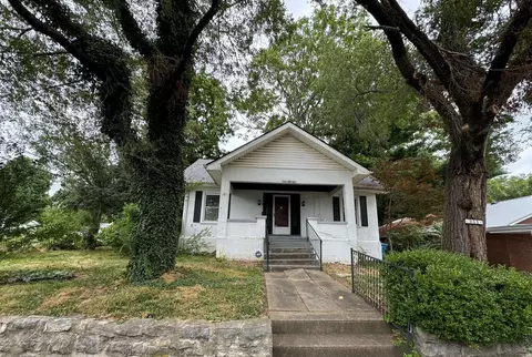 951 W Lexington Ave, Danville, KY 40422