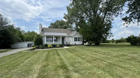915 Delong Rd, Lexington, KY 40515