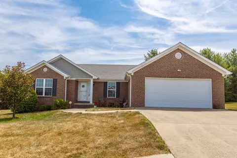 114 Max Cavnes Rd, Danville, KY 40422