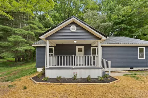 Exterior - 1018 W 4th St, Corbin, KY 40701 photo 2 of 7