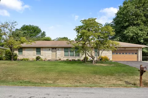 170 Woodlark Rd, Versailles, KY 40383