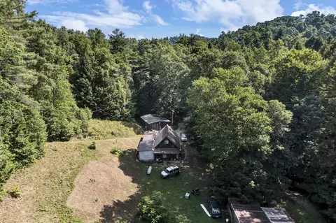 46 Wren Rd, Frenchburg, KY 40322