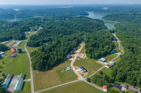 20 Harris Trl, Russell Springs, KY 42642