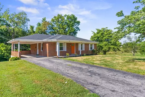 126 Lynnwood Dr, Lancaster, KY 40444