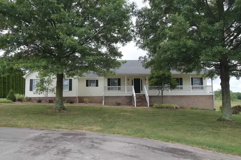 108 Greystone Dr, Nicholasville, KY 40356