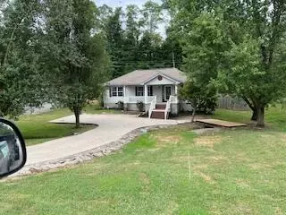 1024 Bradley Dr, Lawrenceburg, KY 40342