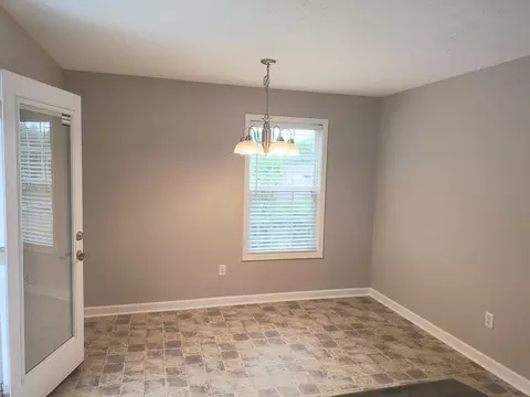 929 Misti Dr, Berea, KY 40403
