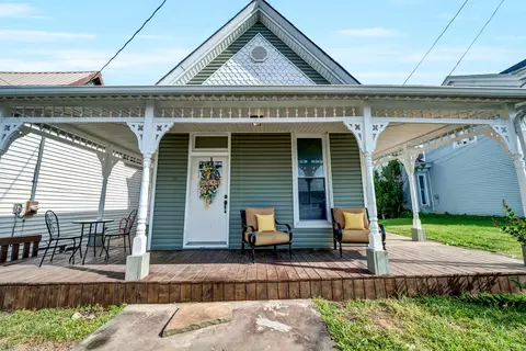 94 W Main St, Owingsville, KY 40360