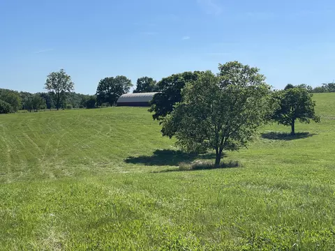 288 Creekside Farms Dr, Cynthiana, KY 41031