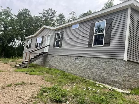 2928 Radford Rd, East Bernstadt, KY 40729