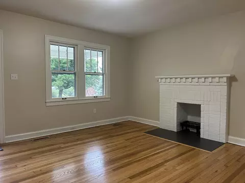 413 E Third St, Perryville, KY 40468 photo 2