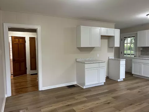 413 E Third St, Perryville, KY 40468 photo 5