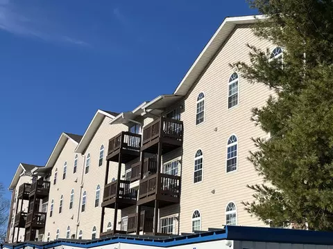 1081 S Broadway #301, Lexington, KY 40504