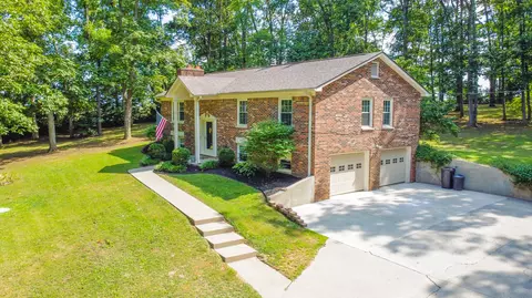 260 Edgewood Dr, Harrodsburg, KY 40330
