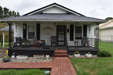808 Manchester Ave, Middlesboro, KY 40965