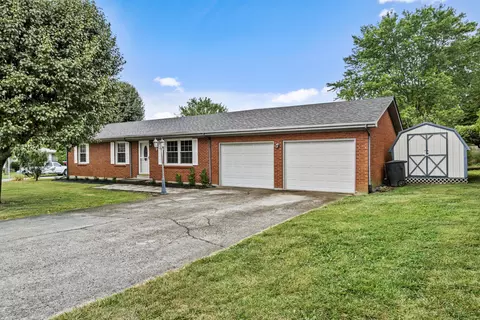 32 Stefanie Ct, Winchester, KY 40391