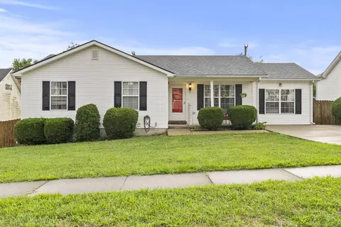 113 Hunter Ridge Dr, Lawrenceburg, KY 40342