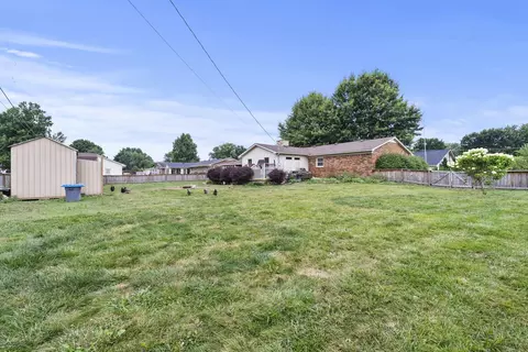Exterior - 116 Paddock Dr, Versailles, KY 40383 photo 8 of 8