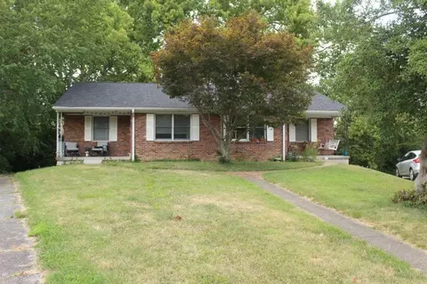 100-102 Greenbriar Rd, Lexington, KY 40503